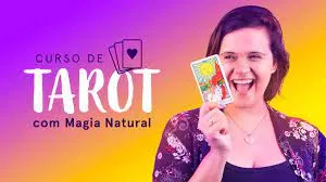 Capa: Curso de Tarot com Magia Natural – Pri Ferraz