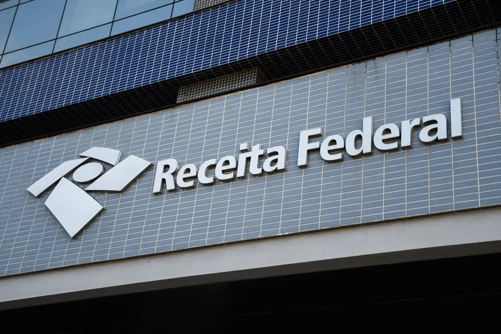 Capa: Analista Receita Federal Brasileira