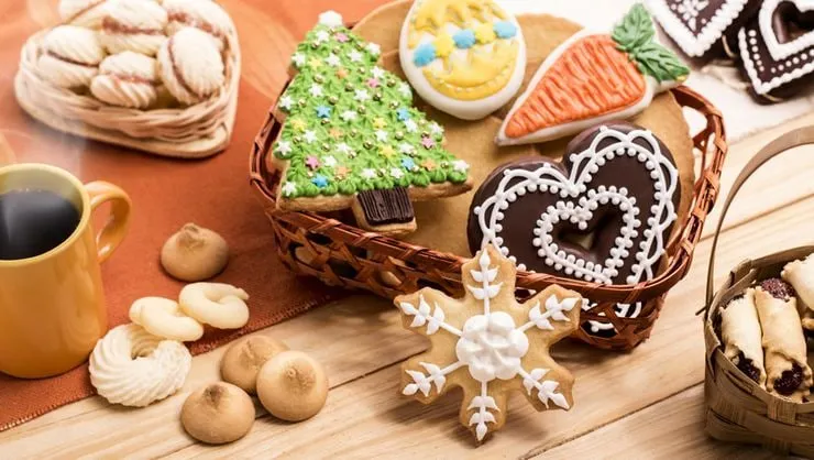 Capa: Bolachas decoradas e cupcakes – Silvia Nicolau