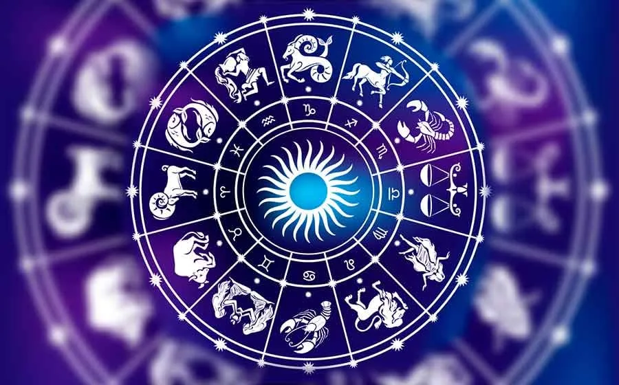 Capa: Astrologia – O início da Jornada