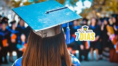 Capa: TCC em Sete Dias ◀️<br>✍️ Autor: Junio Boeche<br>🇧🇷 Idioma: Português<br>⏰ Duração: 01h 43m<br>⭐️ Classificação: 4,8 / 5<br>🗓 Última atualização: 06/2021